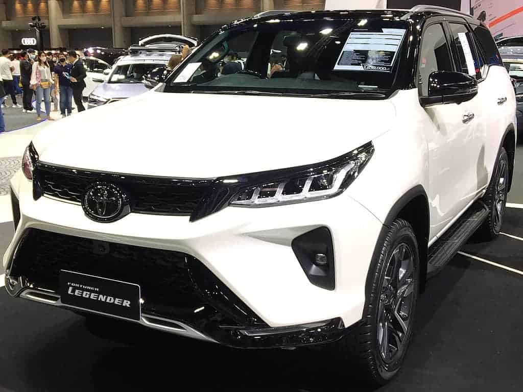 Which are the best luxury cars in India under 1 Crore? best luxury cars in India