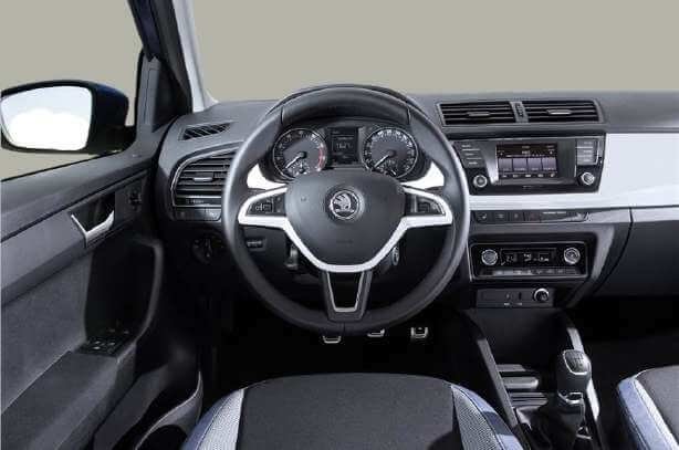 20141016051208 Skoda Fabia 45 removebg preview 1 compressed Skoda