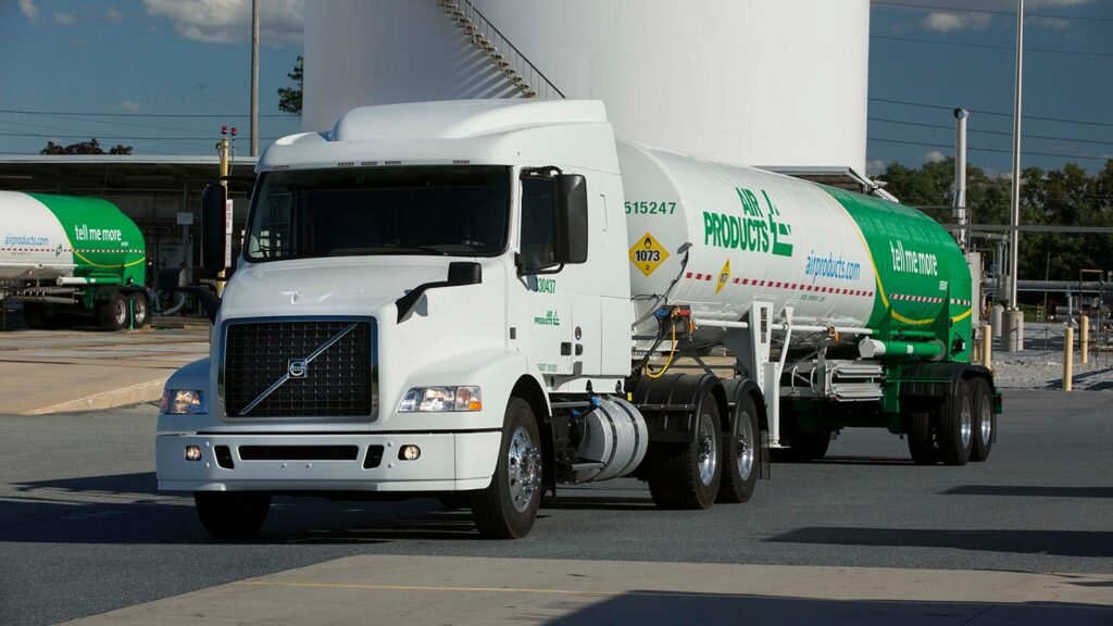 Air Products and Cummins have teamed up to accelerate hydrogen fuel cell trucks hydrogen